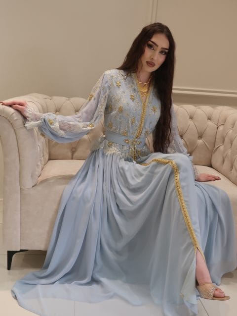 مغربي مع دانتيل فرنسي وشيفون  بالشك اليدوي الفاخر والاحجار